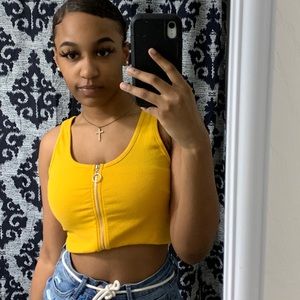 Meet your Posher, Chanel